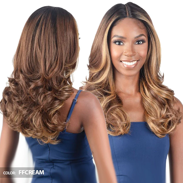 Model Model Gardenia 5" HD Lace Front Wig - MAGNOLIA - Image 4