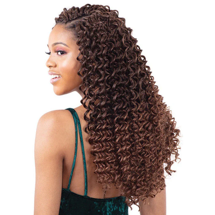 Model Model Glance Crochet Braid 3X DOMINICAN CURL 16" - Image 2