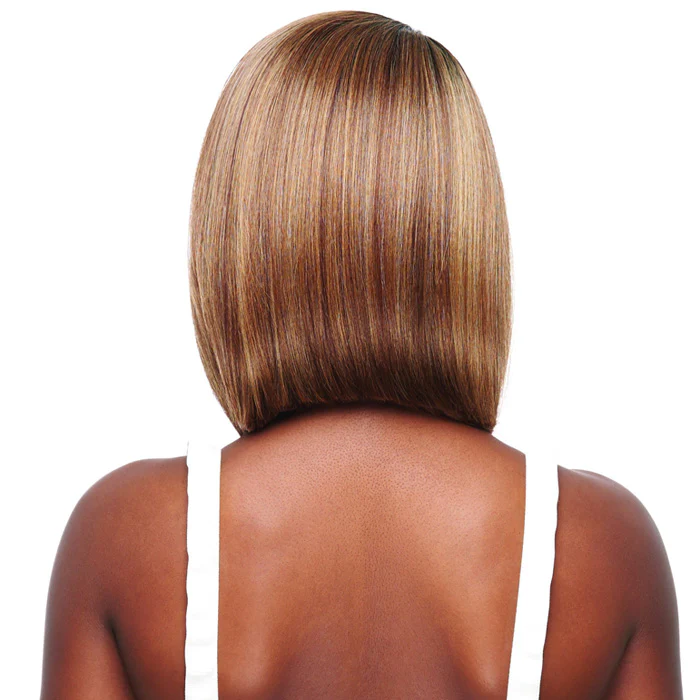 Outre Perfect Hairline Glueless 13x4 Faux Scalp HD Lace Front Wig - SKYE - Image 5