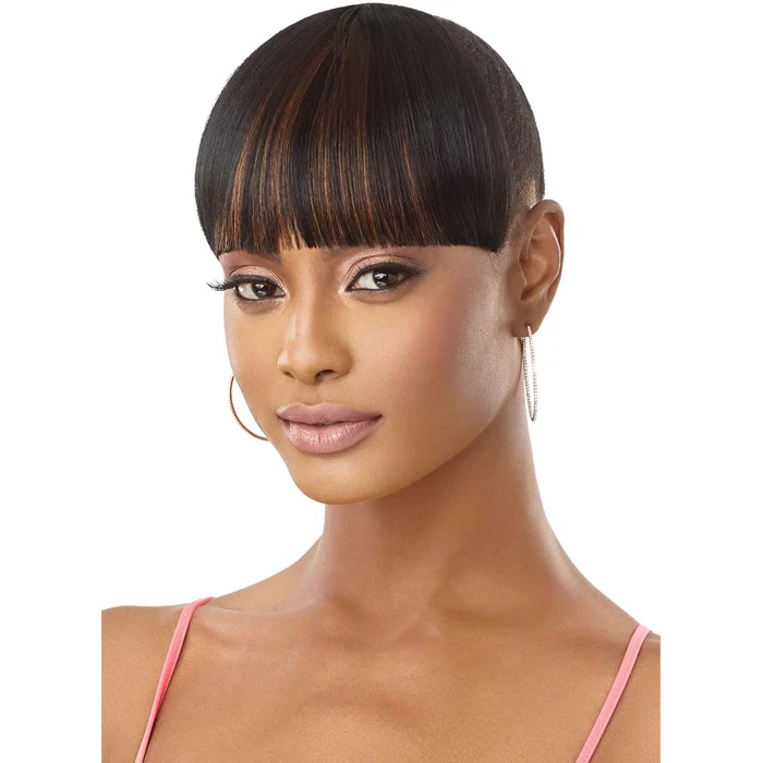 Outre Pretty Quick Clip-on Bang - CLASSIC BLUNT BANG - Image 2