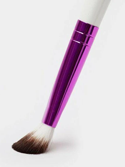 Ruby Kisses By Kiss Large Eyeshadow Brush - Image 4