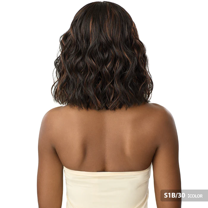 Outre Style And Dash The Daily Wig 3" Deep Lace Part Wig - DAILY 15 - Image 3